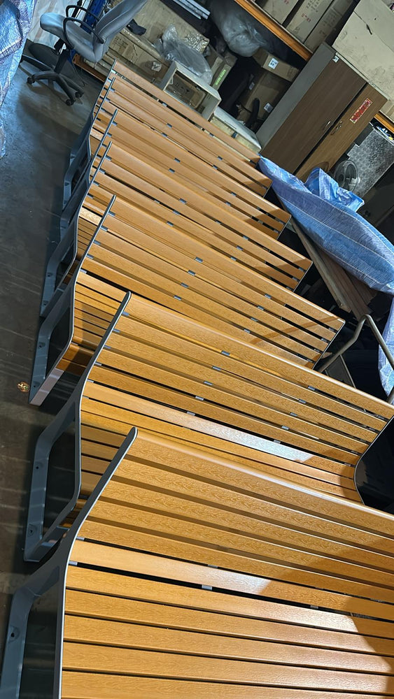 CORAL Outdoor Composite Wood Garden Bench – L1.5m